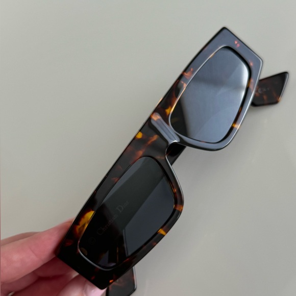 Dior Sunglasses - Picture 2 of 7